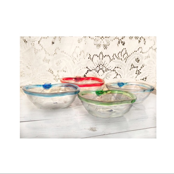 Vintage Glass Apple Bowls Set of 4 - Picture 4 of 9